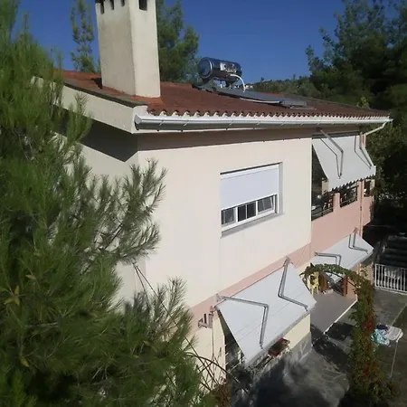 Possidi Family House With Parking, Garden And Ac Holiday home Kalandra