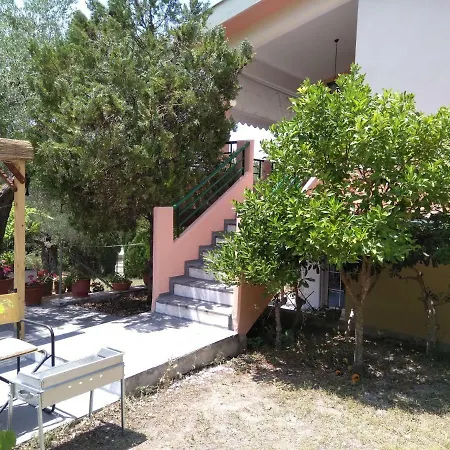 Possidi Family House With Parking, Garden And Ac Holiday home *
