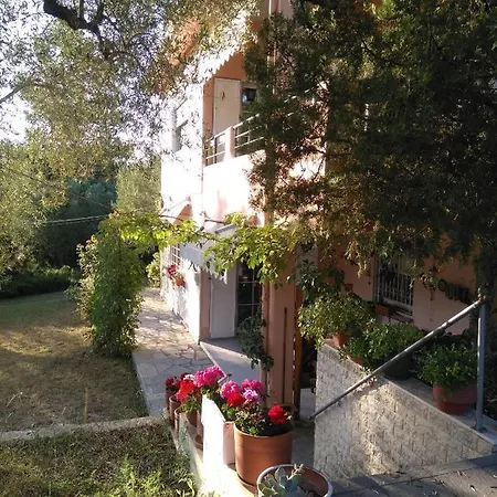 Possidi Family House With Parking, Garden And Ac Kalandra